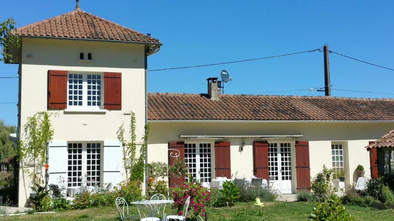 Le Savoir Vivre Bonnes (Charente) Exterior foto