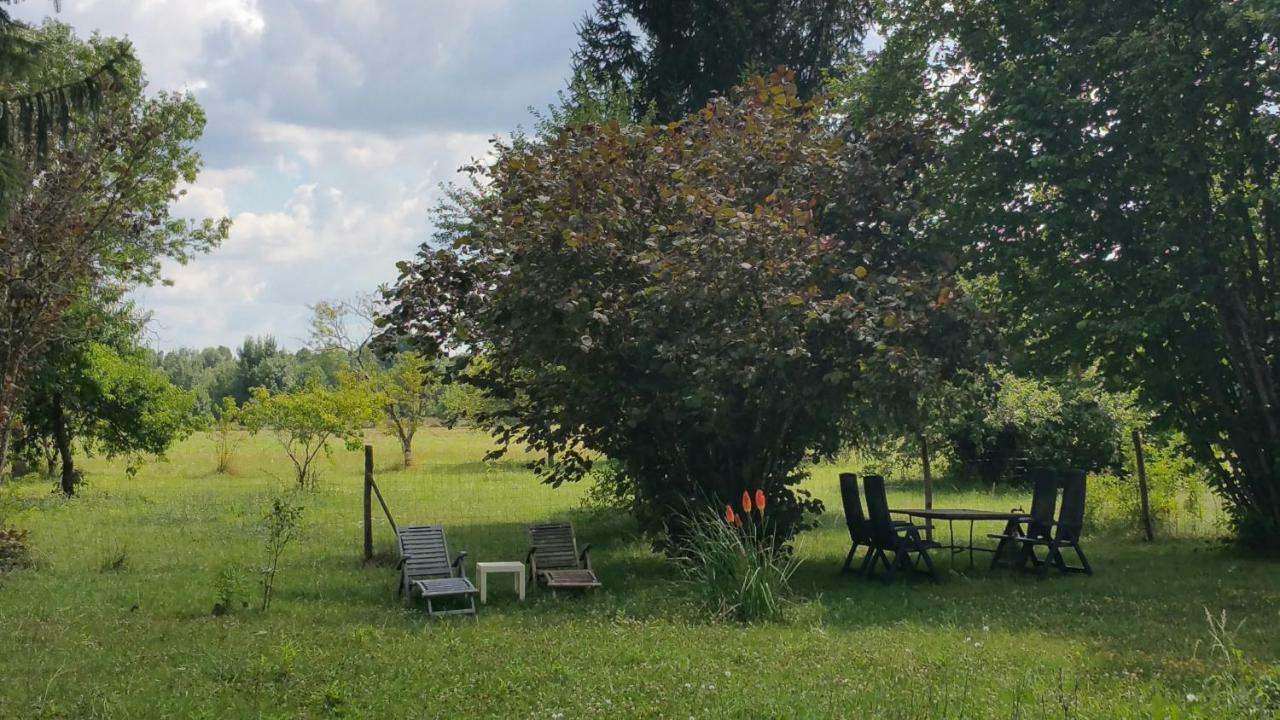 Le Savoir Vivre Bonnes (Charente) Exterior foto