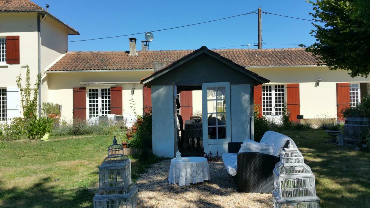 Le Savoir Vivre Bonnes (Charente) Exterior foto